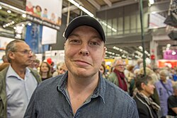 FREDRIK BACKMAN